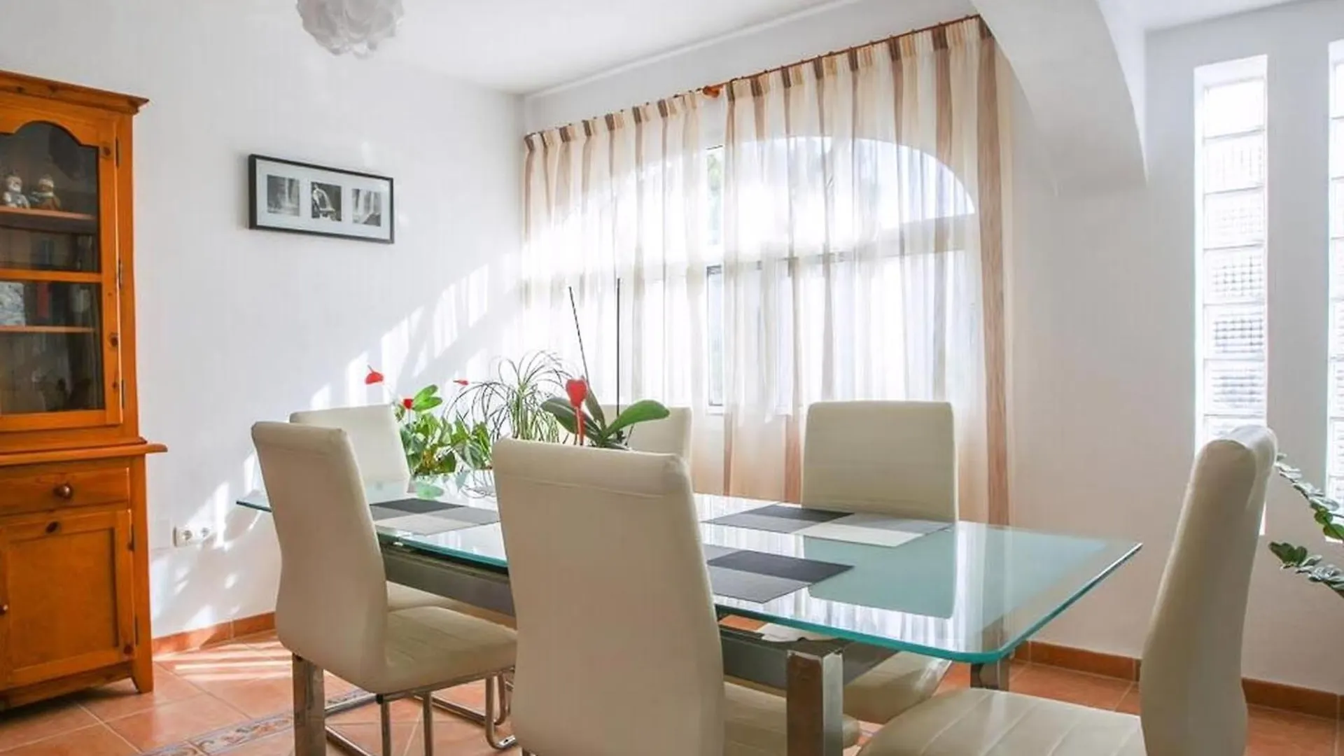 度假居 Villa Violeta 贝纳尔马德纳 西班牙