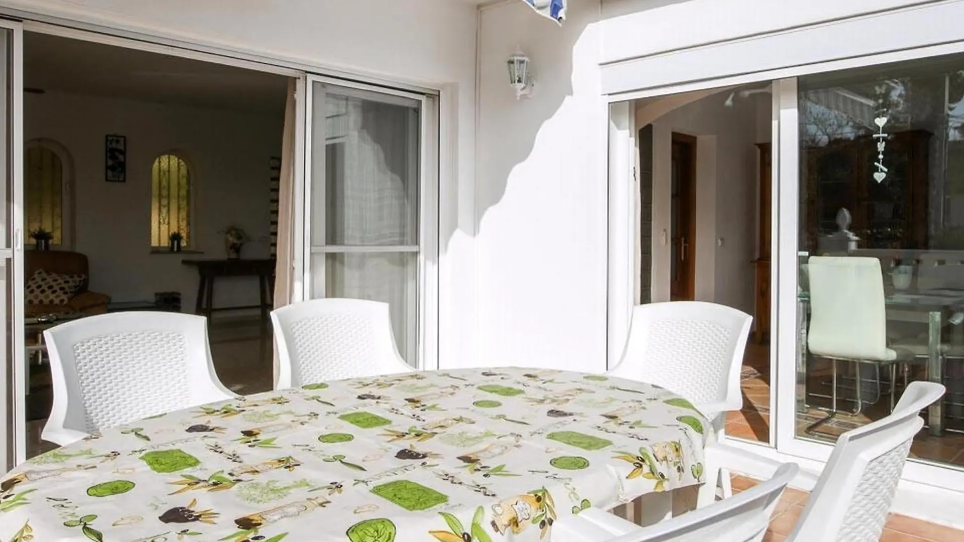 度假居 Villa Violeta 贝纳尔马德纳