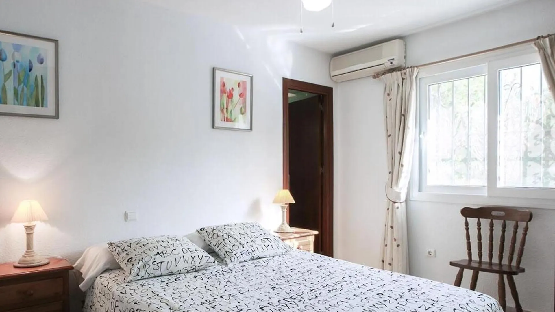 Villa Violeta 贝纳尔马德纳 度假居